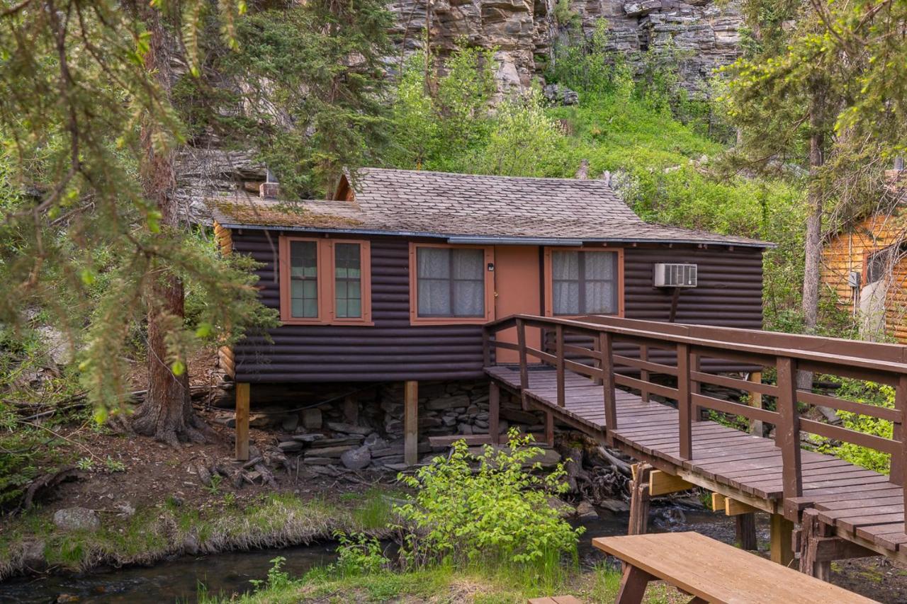 Harney Camp Cabins Hill City Exteriör bild