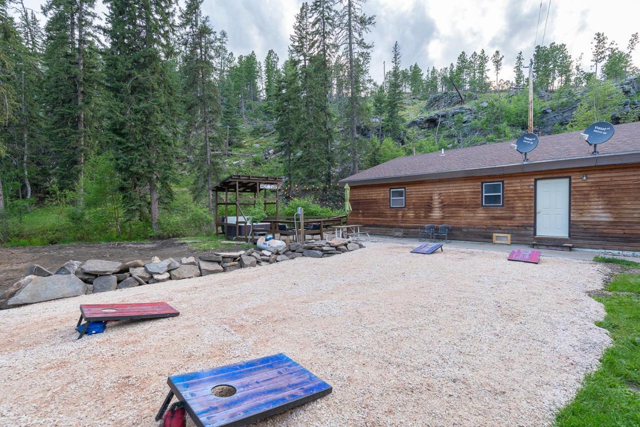 Harney Camp Cabins Hill City Exteriör bild